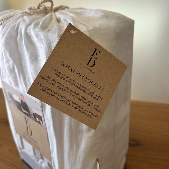 Ellen Degeneres King Duvet Cover Dream White - Picture 3 of 6